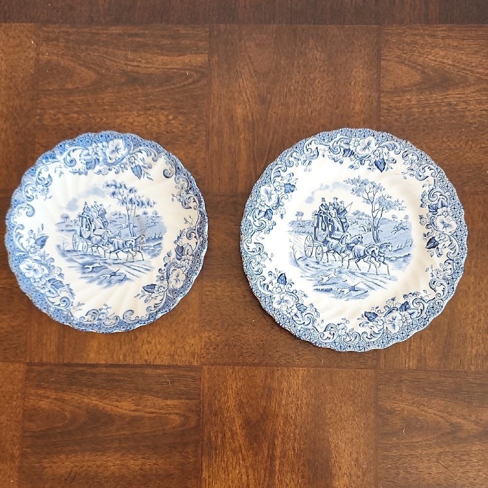 Intricate Blue and White Scenic Dinnerware Plates